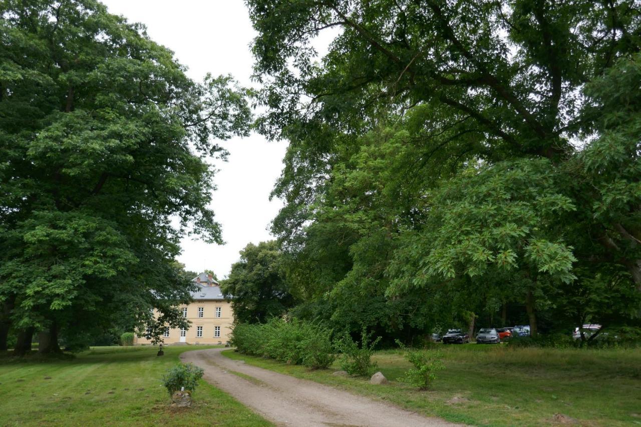 Landhaus Schloss Koelzow Kolzow Екстер'єр фото