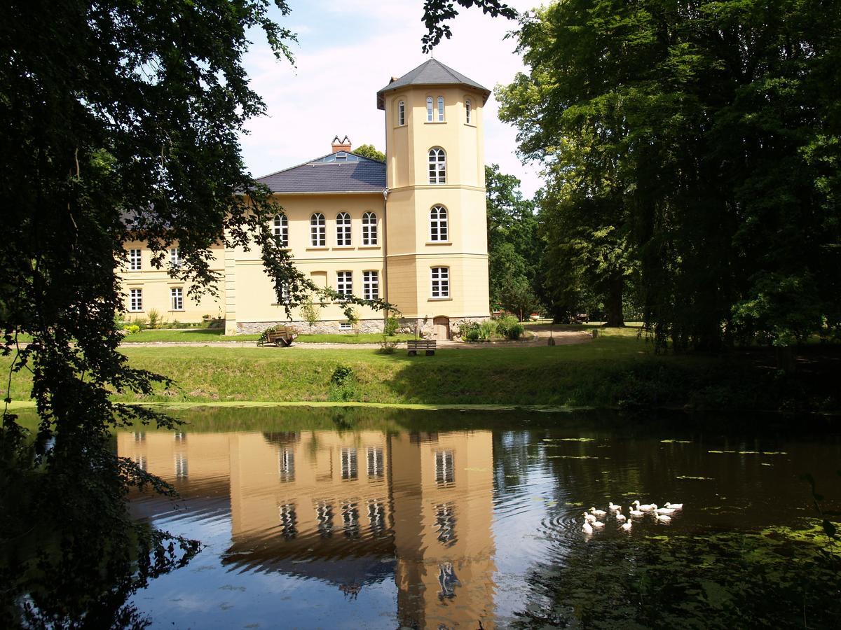 Landhaus Schloss Koelzow Kolzow Екстер'єр фото
