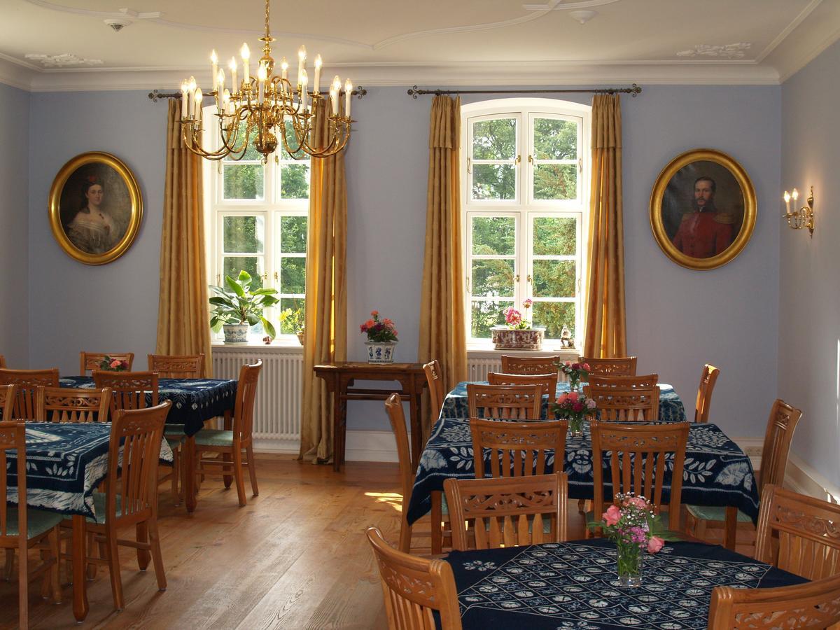 Landhaus Schloss Koelzow Kolzow Екстер'єр фото