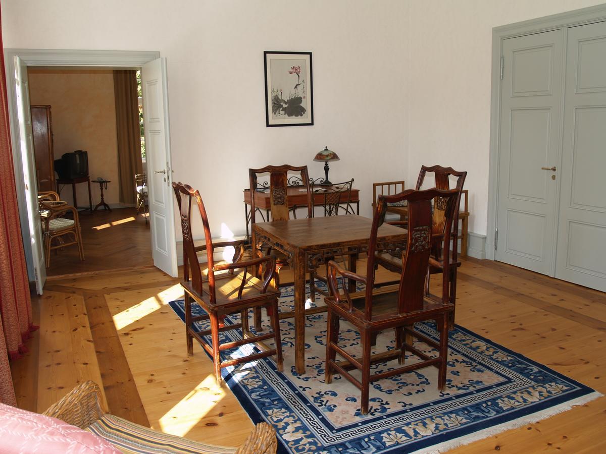 Landhaus Schloss Koelzow Kolzow Екстер'єр фото