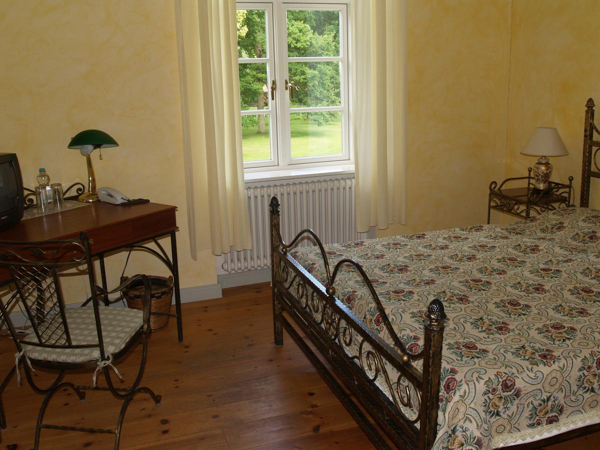 Landhaus Schloss Koelzow Kolzow Екстер'єр фото